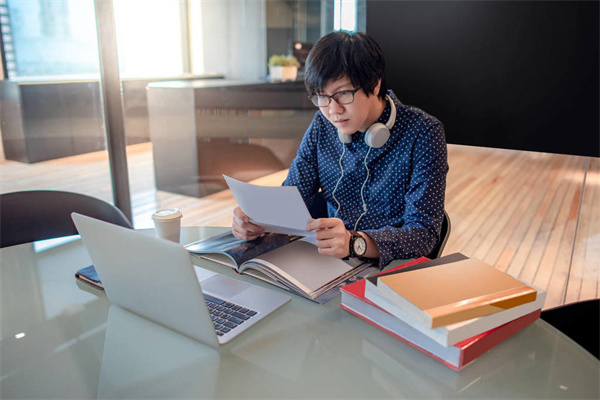 保定商科工貿(mào)技工學(xué)校2025招生簡章_都有什么專業(yè)