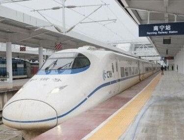  南寧高鐵學(xué)校錄取分?jǐn)?shù)是多少？