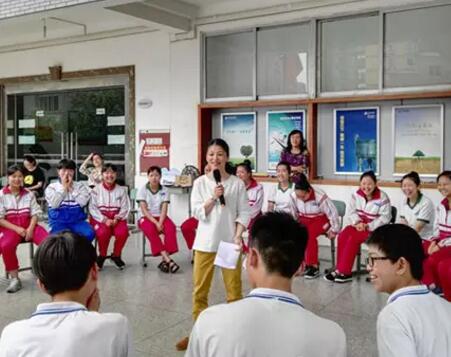 成都市禮儀職業(yè)中學(xué)禮儀名師教學(xué)研究活動開始啦！