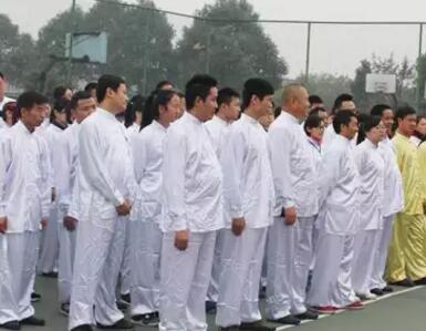 四川愛(ài)華學(xué)院舉行第二屆教職工太極拳比賽