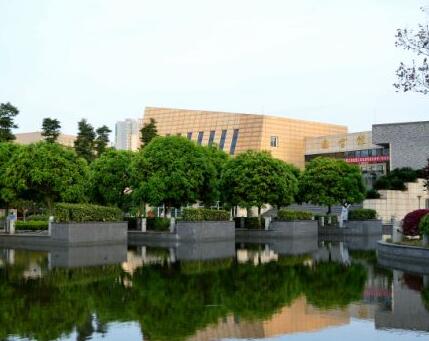 四川省旅游學校圖片