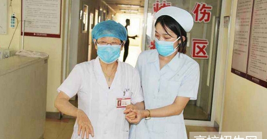  四川省女生讀護(hù)理專業(yè)好嗎？好就業(yè)嗎
