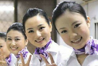 德陽學(xué)航空服務(wù)專業(yè)去哪所學(xué)校好？