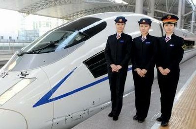 2020年初中畢業(yè)可不可以讀高鐵動(dòng)車乘務(wù)專業(yè)